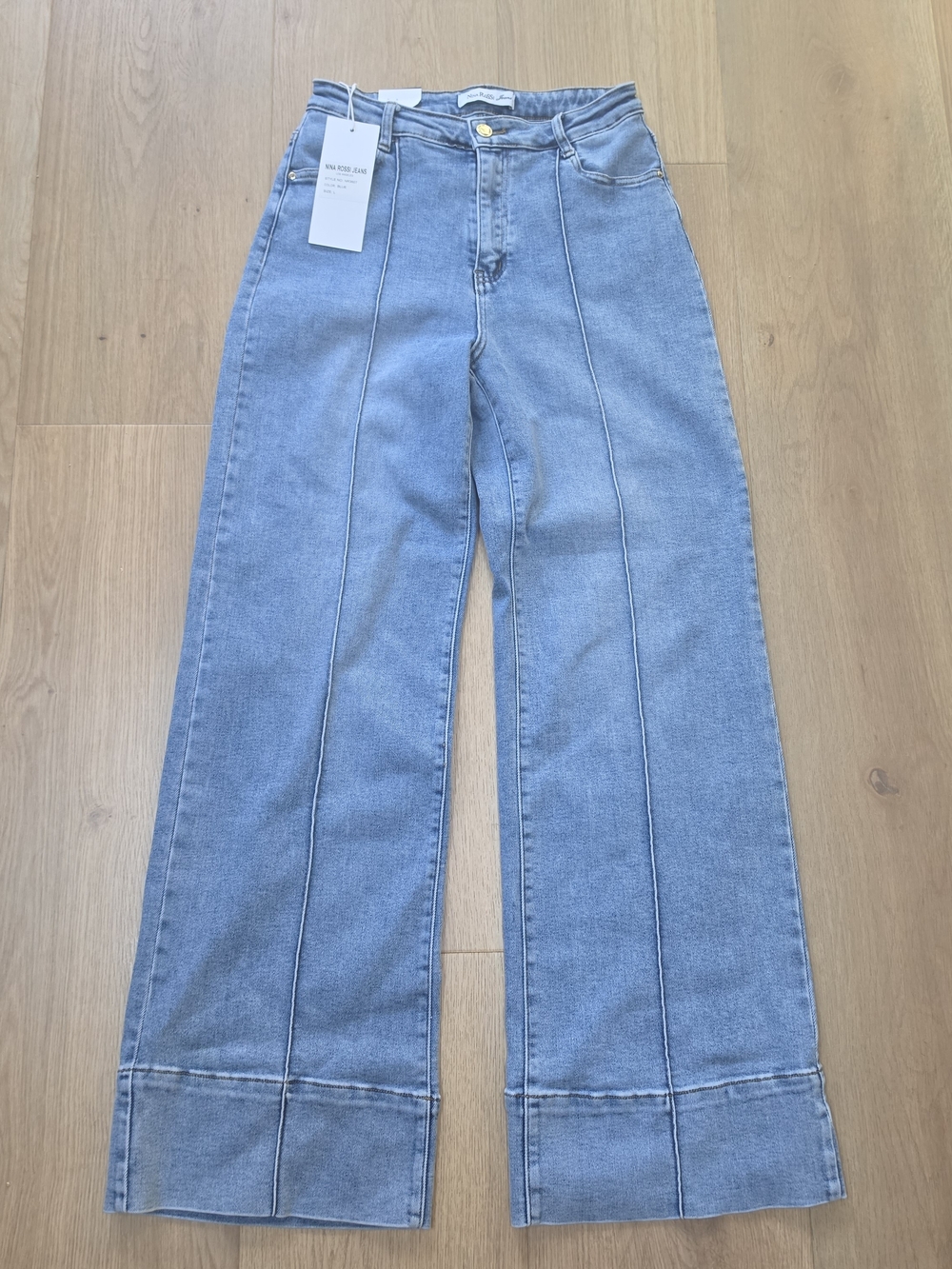 NWT Nina Rossi High Rise Wide Leg Jeans Light Wash Pintuck Detail Size L